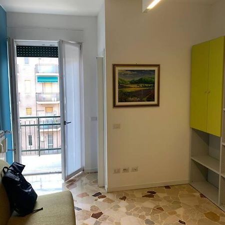 Cozy 1-Room Studio In Giambellino Milan Exterior photo